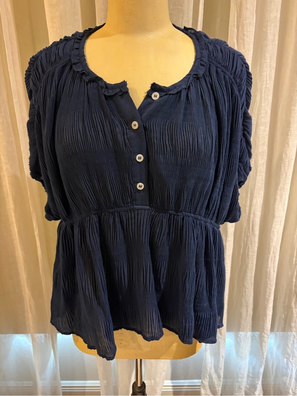 Max Studio Navy Crinkle Button-Front Peplum Top